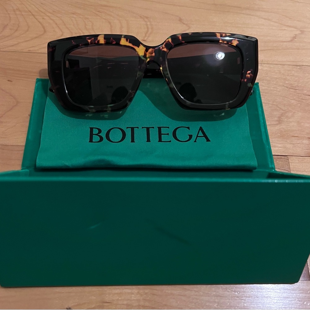 Bottega Veneta Chunky Square Sunglasses
